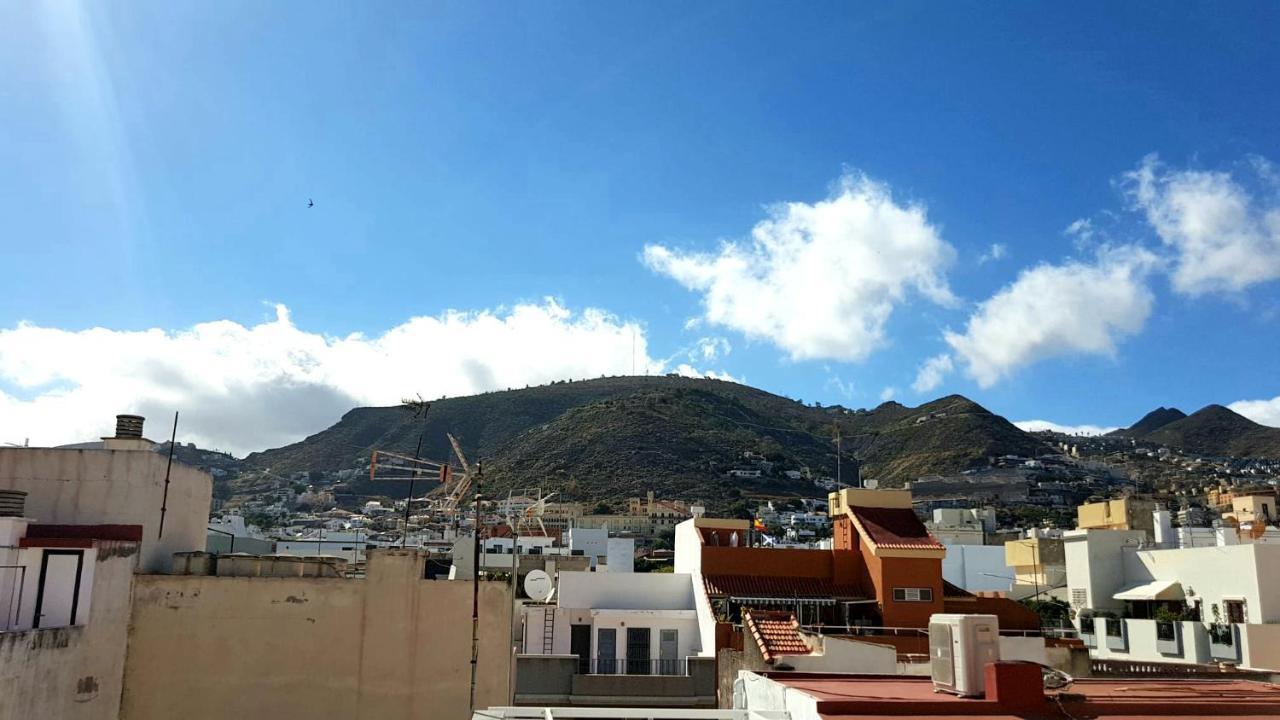 Atico En El Corazon De Santa Cruz/ Cozy Penthouse Apartment ภายนอก รูปภาพ